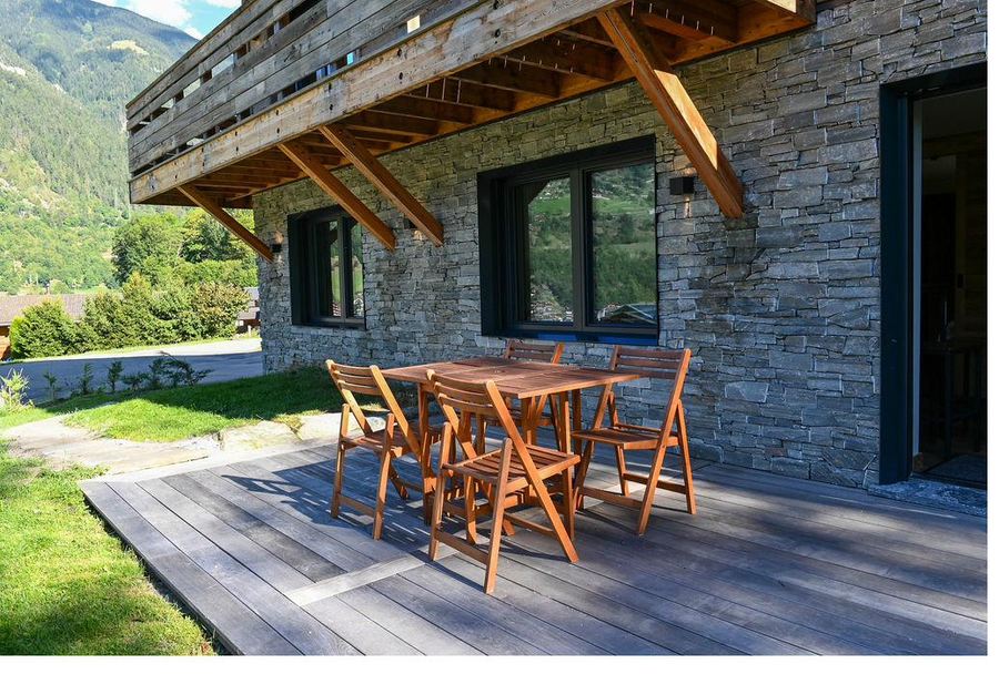 Aigle Studio — private terrace